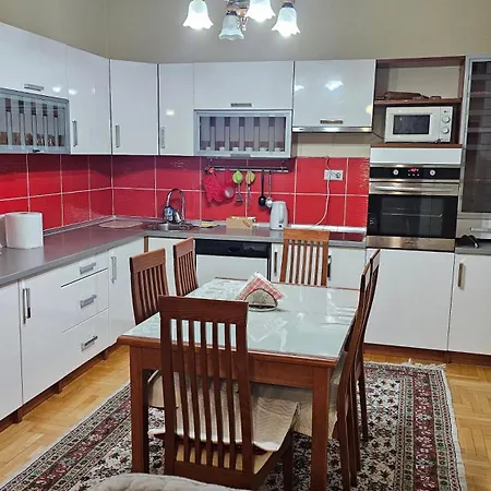 View & Park - Center Apartment *