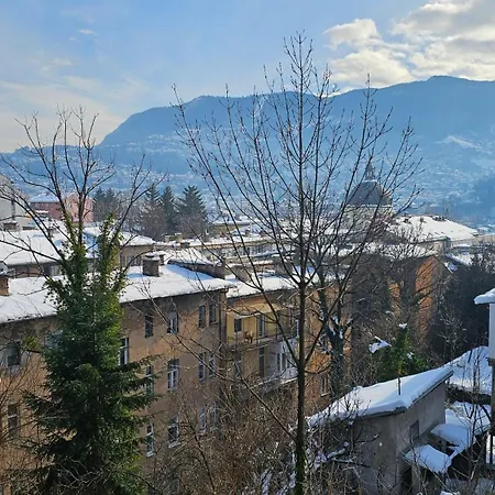 View & Park - Center Apartment Sarajevo